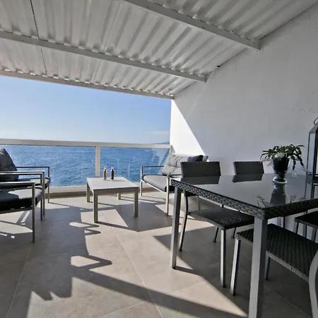 بيت للعطل Ferienhaus In Mit Privatem Balkon *